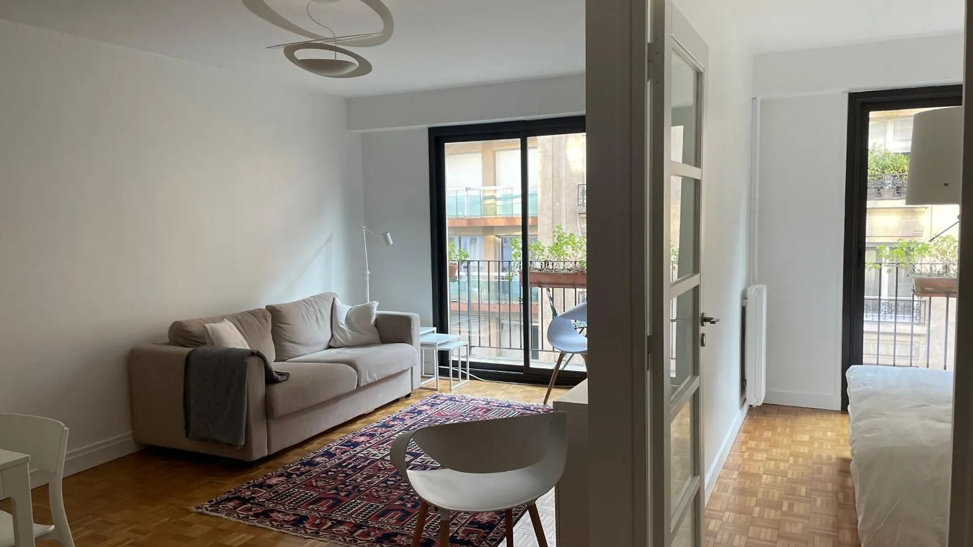 Apartment Paris Proche Tour Eiffel 0*,